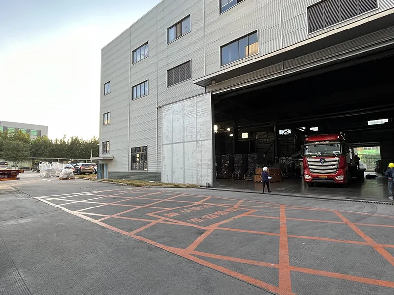 Производственные помещения и оборудование (24)